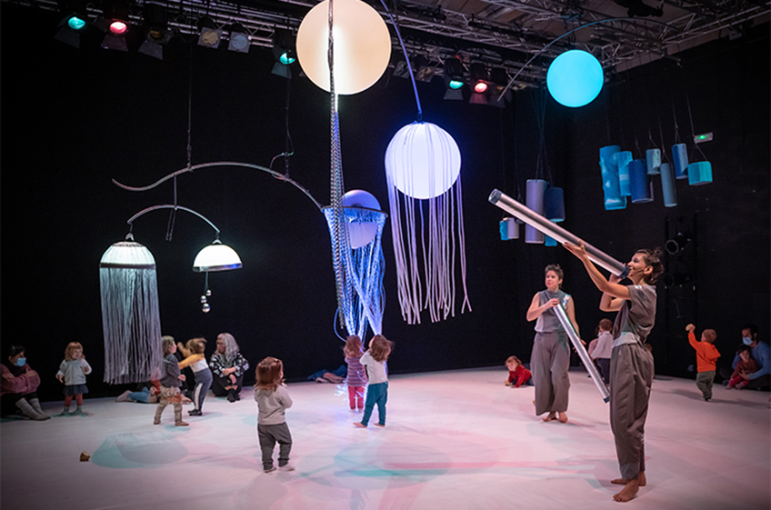 Univers<br>Engruna Teatre